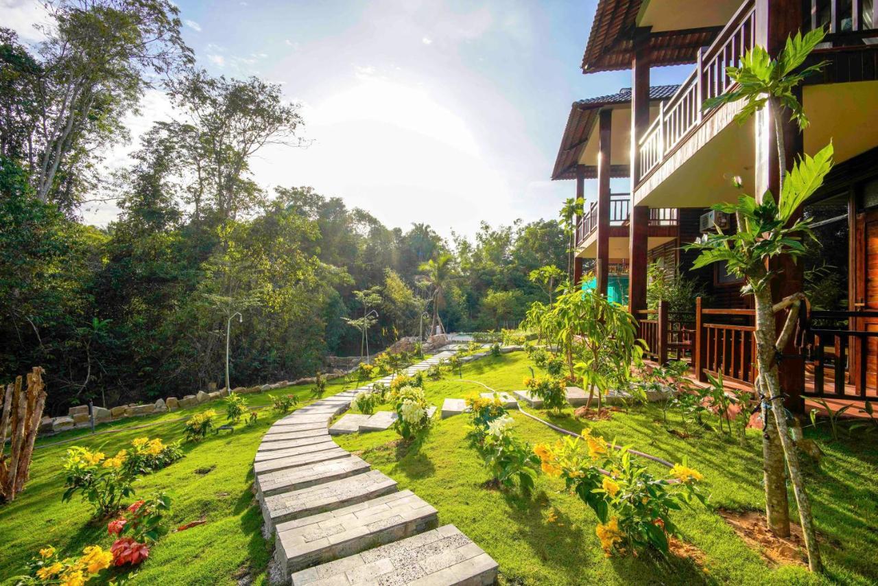 Phu Quoc Bambusa Resort Exterior photo